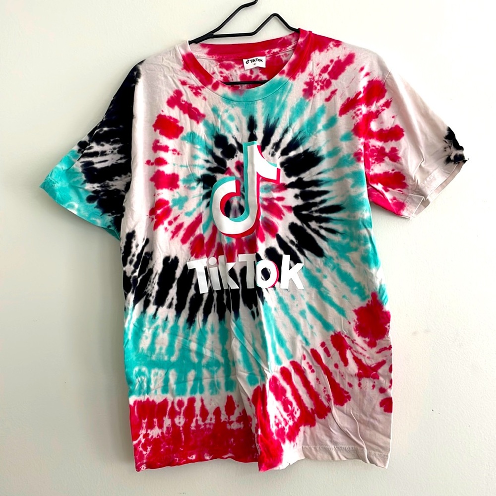 TikTok T-Shirt